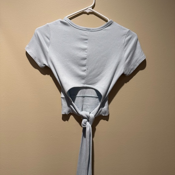 Light blue tie baby tee - Picture 3 of 4
